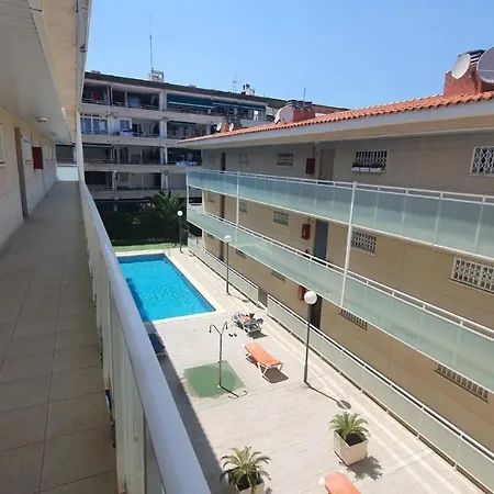 Apartment Julia Cap - 3 Bedrooms With Pool Salou